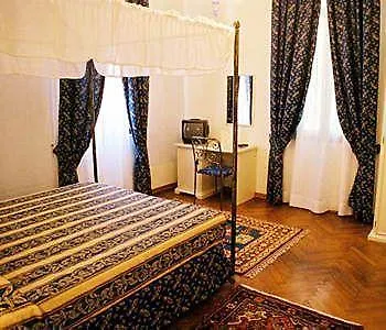 Casanova Oda ve Kahvaltı 4*