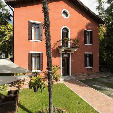 Casanova Bed & Breakfast
