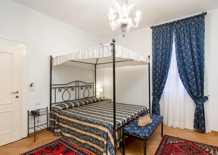 Casanova Nocleg ze śniadaniem 4*